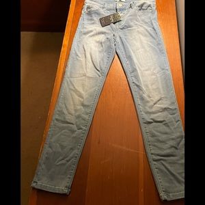 Revery kids blue skinny jeans (NWT)